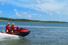 bombeiros-e-marinha-encerram-2o-dia-de-buscas-por-adolescente-desaparecido-no-litoral-sul-do-rn